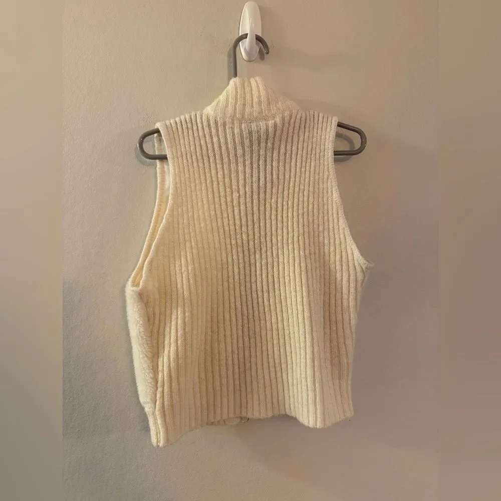 Coolwear Kids White Fuzzy Vest - Size XL